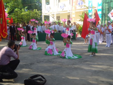 Sinh Hoạt Truyền Thống